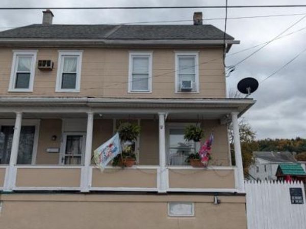 118 W HIGH STREET , COALDALE, PA 18218