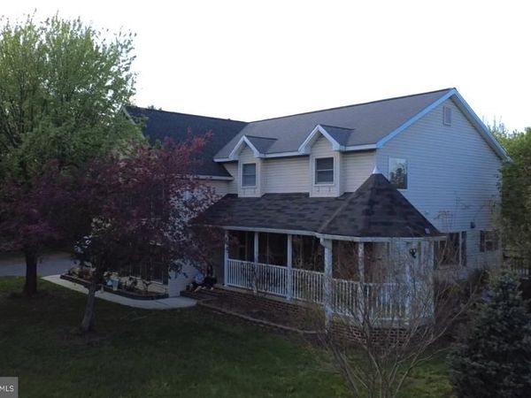 12 WHEATLAND DRIVE , MECHANICSBURG, PA 17050
