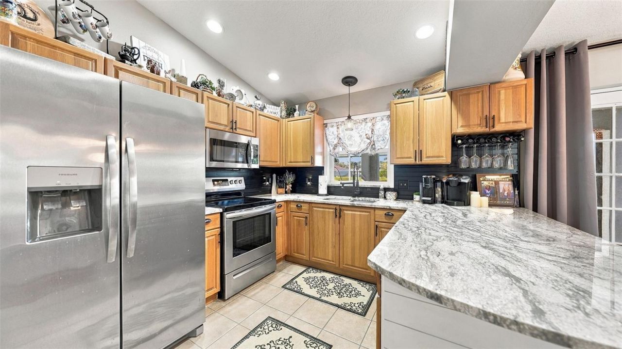 6618 68th Street E, Bradenton, FL 34203 Photo