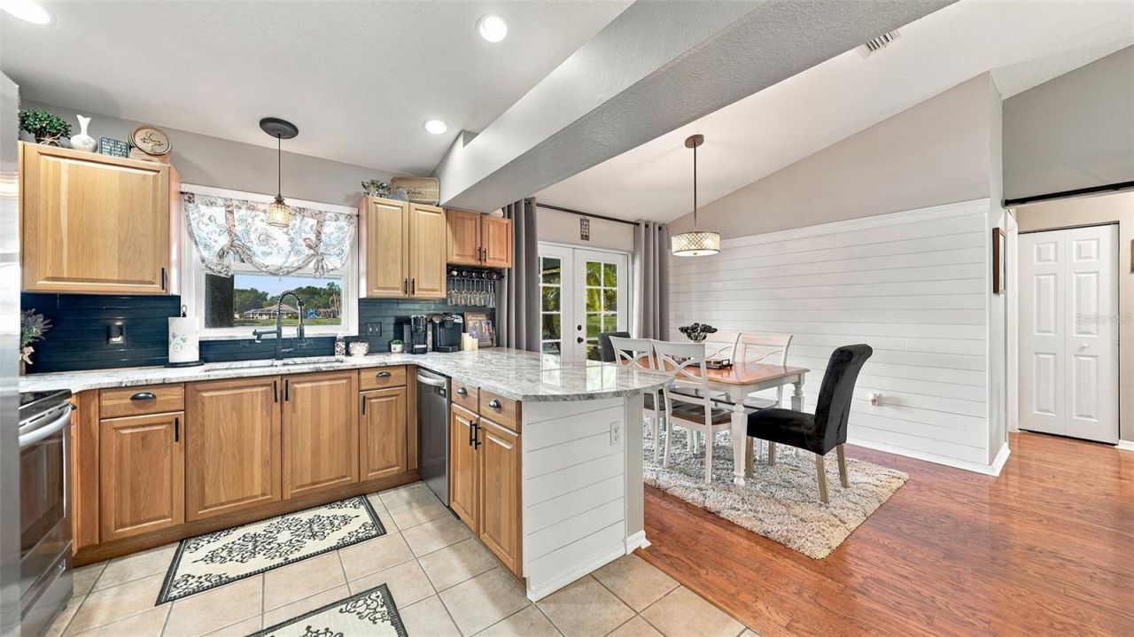 6618 68th Street E, Bradenton, FL 34203 Photo