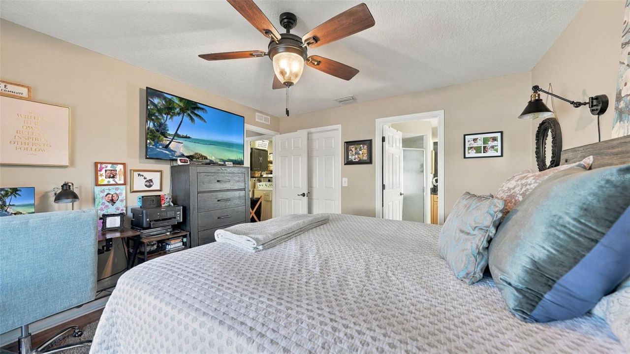 6618 68th Street E, Bradenton, FL 34203 Photo