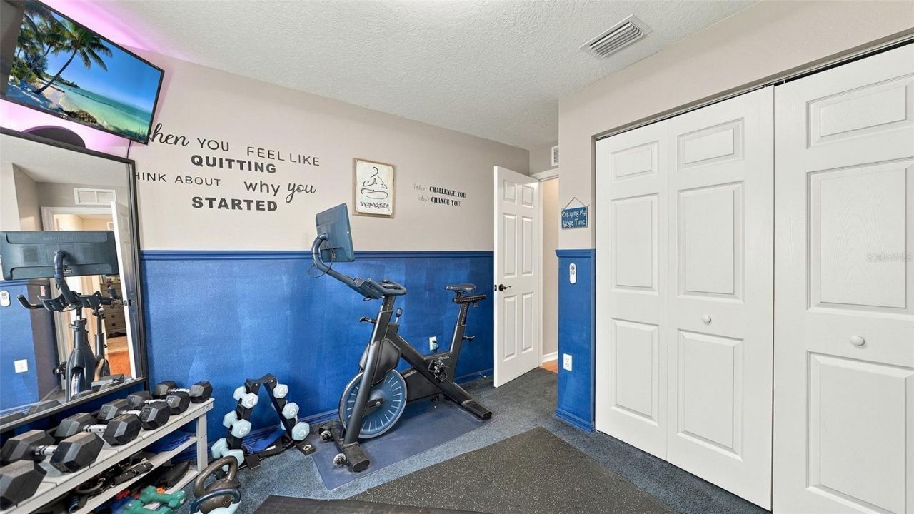 6618 68th Street E, Bradenton, FL 34203 Photo