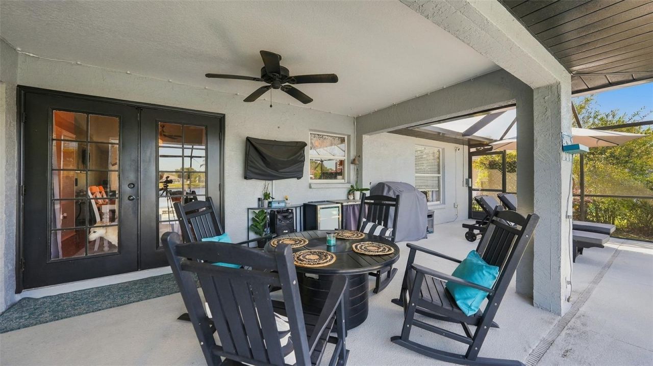 6618 68th Street E, Bradenton, FL 34203 Photo
