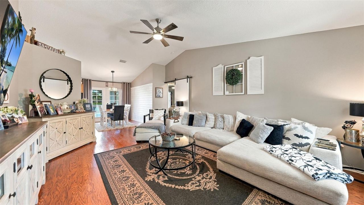 6618 68th Street E, Bradenton, FL 34203 Photo