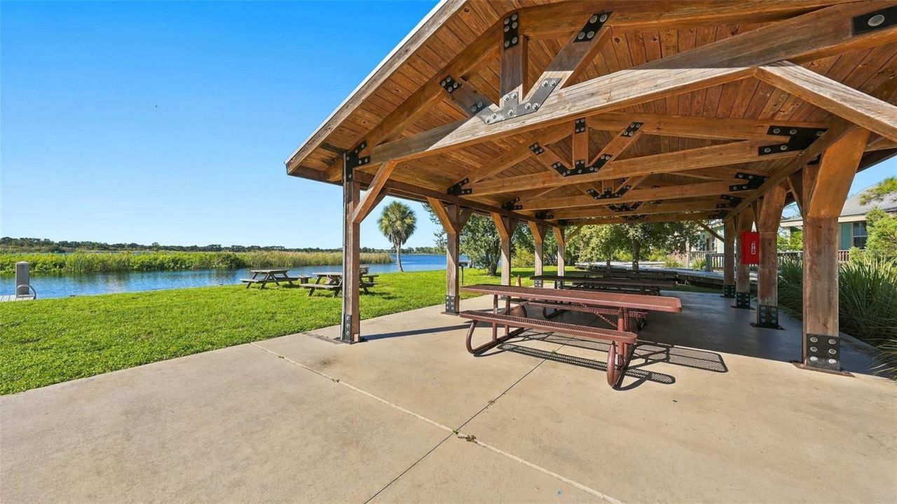 6618 68th Street E, Bradenton, FL 34203 Photo