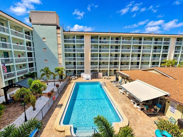 801 83RD AVENUE N, Unit 322, ST PETERSBURG, FL 33702