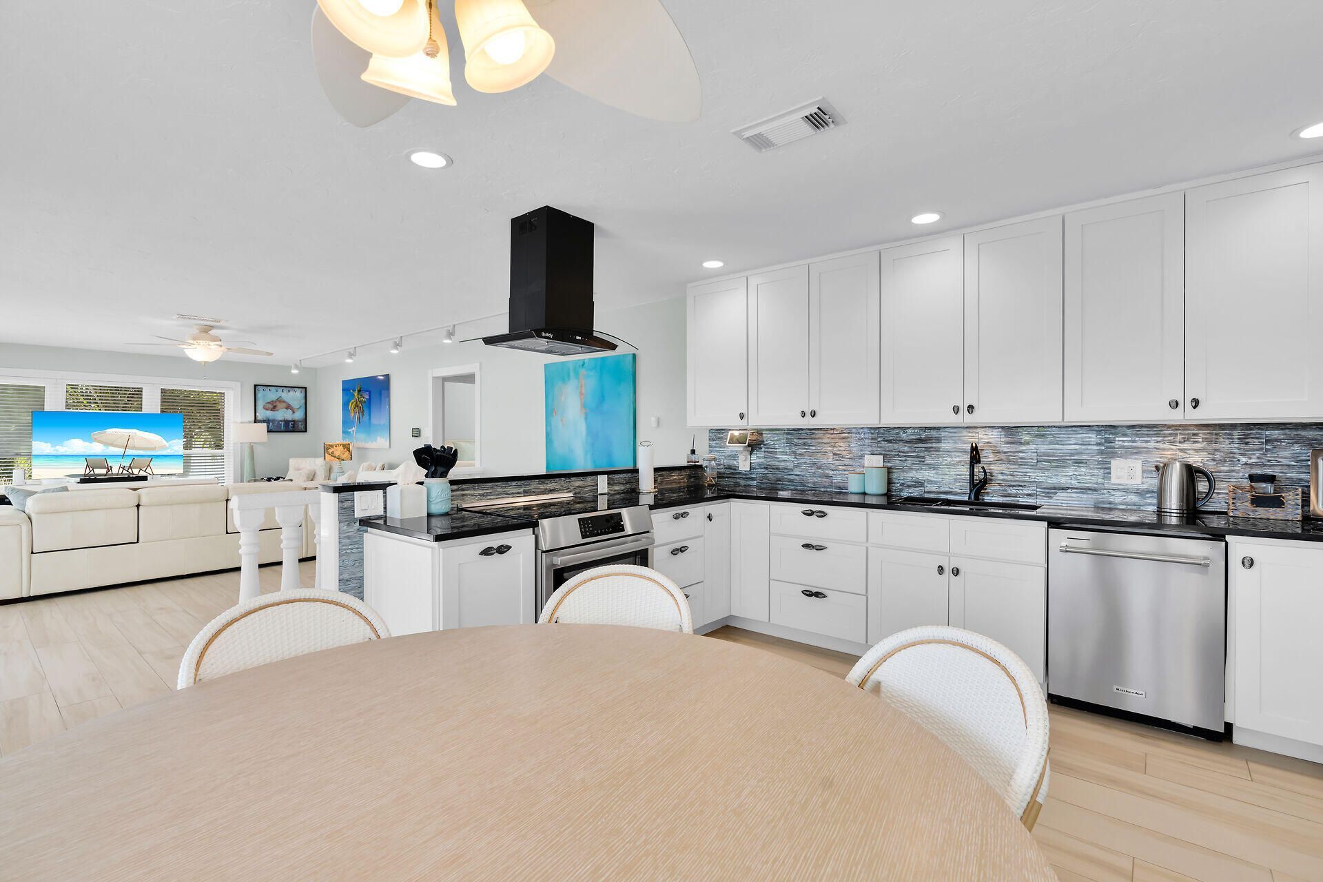 2110 Dolphin Drive, Marathon, FL 33050 Photo