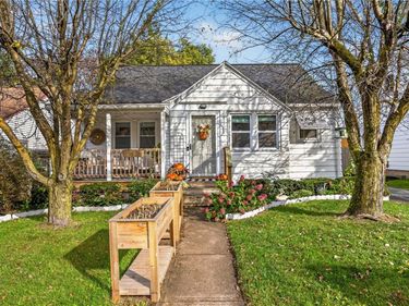 1062 Bennington Drive , Rochester, NY 14616
