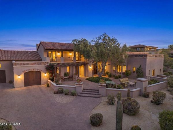 9820 E THOMPSON PEAK Parkway, Unit 824, Scottsdale, AZ 85255
