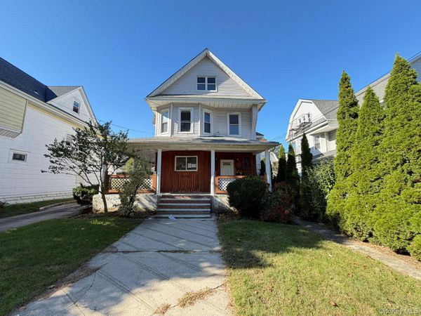 8658 110th Street, Richmond Hill, NY 11418