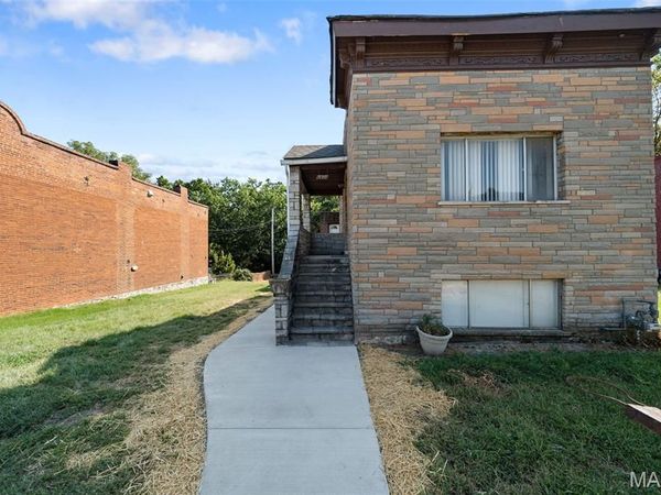 6424 Brockschmidt Place, St Louis, MO 63139