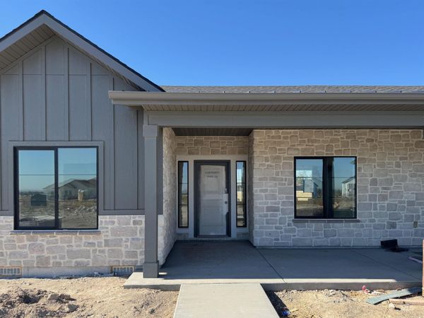 3705 N 2416 E, Filer, ID 83328
