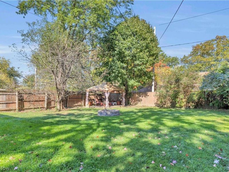 17412 Bradgate Avenue, Cleveland, OH 44111 Photo 35