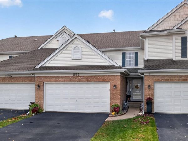 1554 Glacier Circle , Crystal Lake, IL 60014