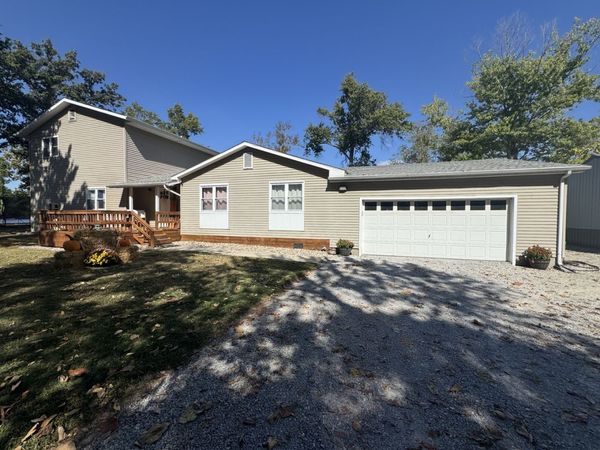 8157 Nancy Rose Lane, Duquoin, IL 62832