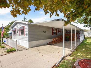 4831 Longmeadow Boulevard W, Saginaw Township, Mi 48603