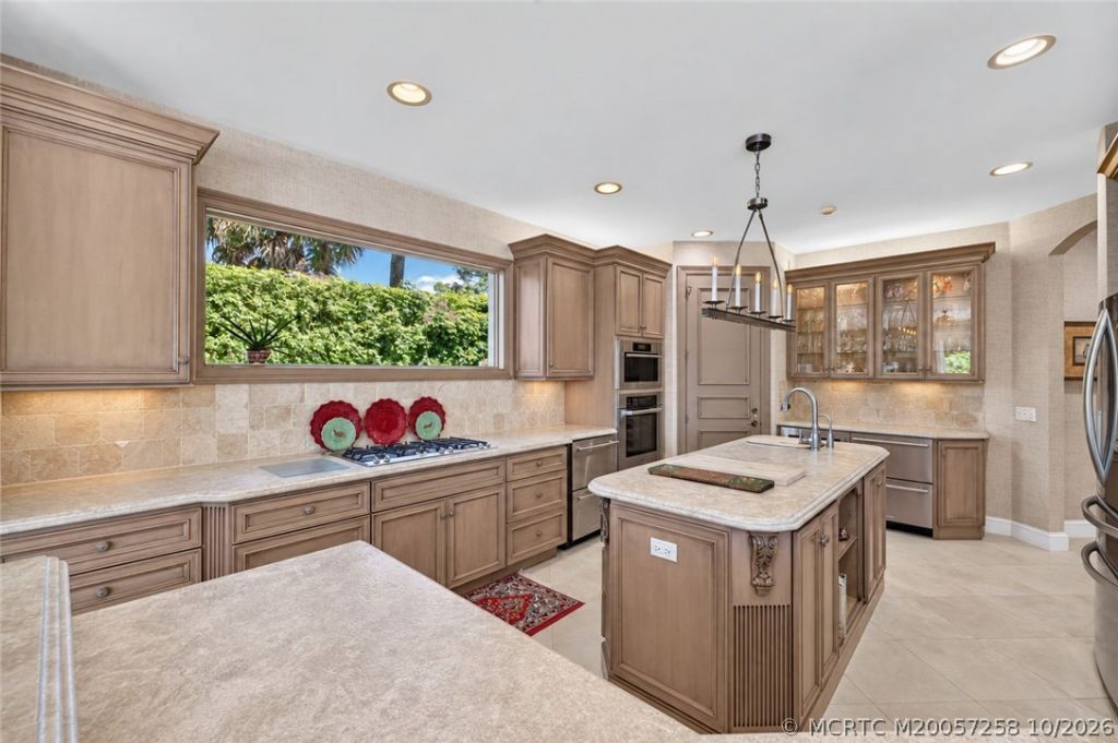 6600 SE Barrington Drive, Stuart, FL 34997 Photo