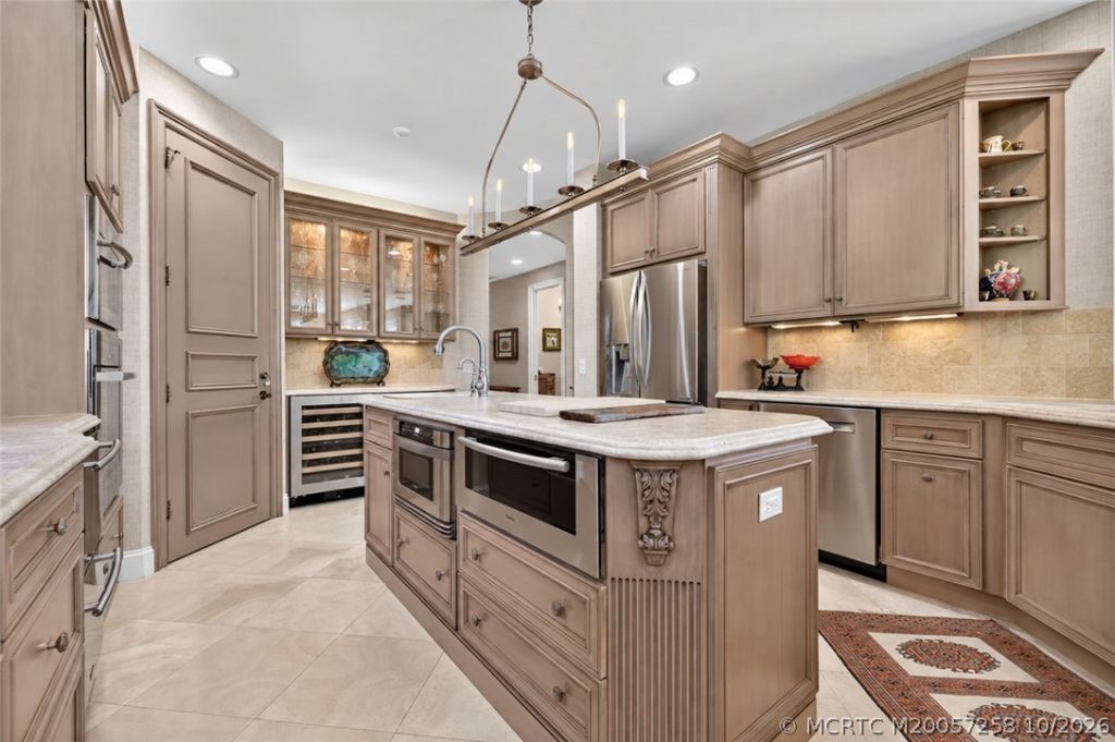 6600 SE Barrington Drive, Stuart, FL 34997 Photo