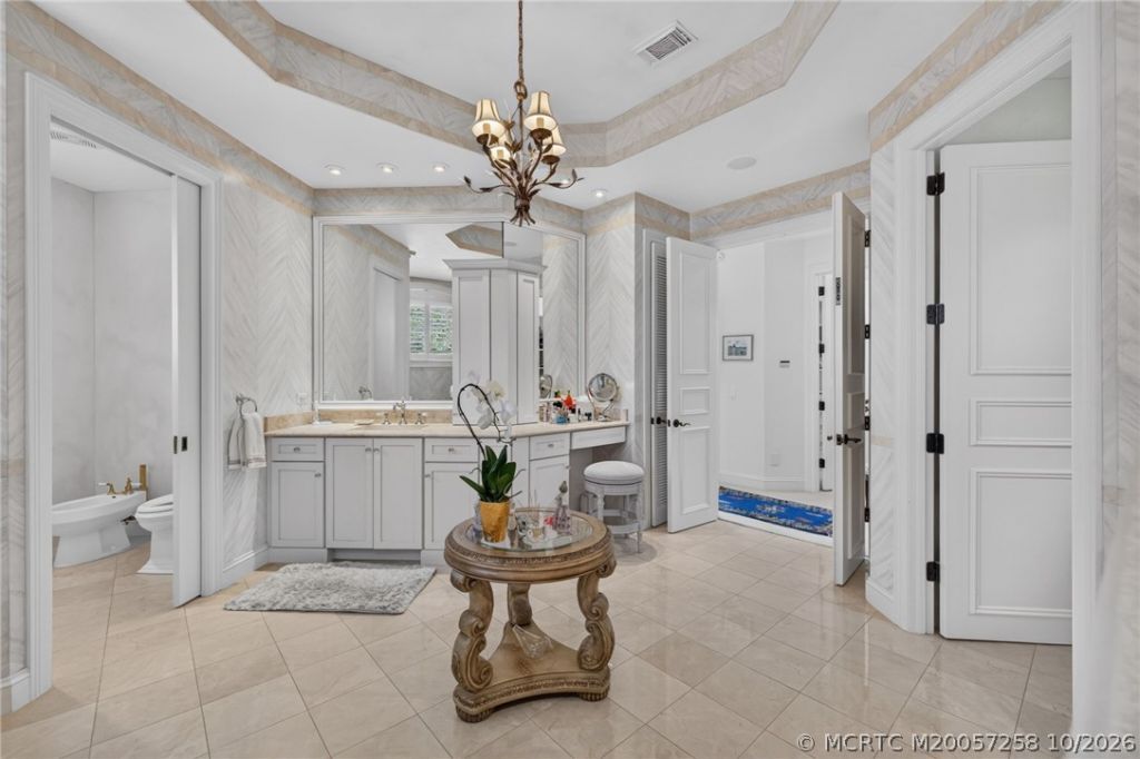 6600 SE Barrington Drive, Stuart, FL 34997 Photo