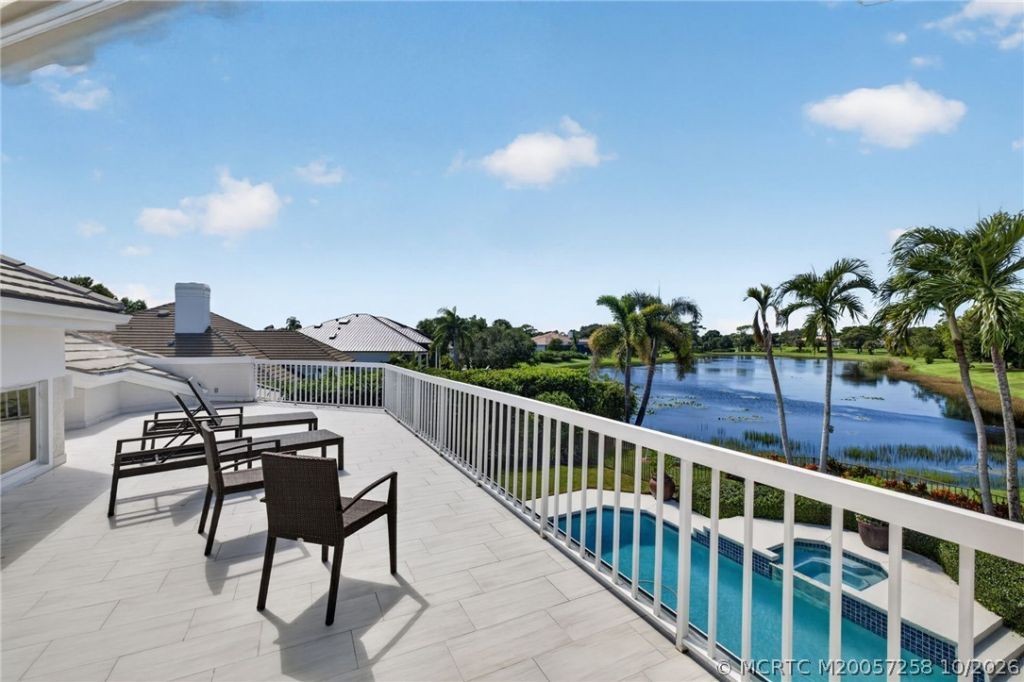 6600 SE Barrington Drive, Stuart, FL 34997 Photo