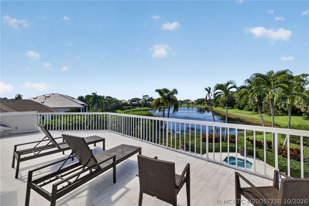 6600 SE Barrington Drive, Stuart, FL 34997 Photo