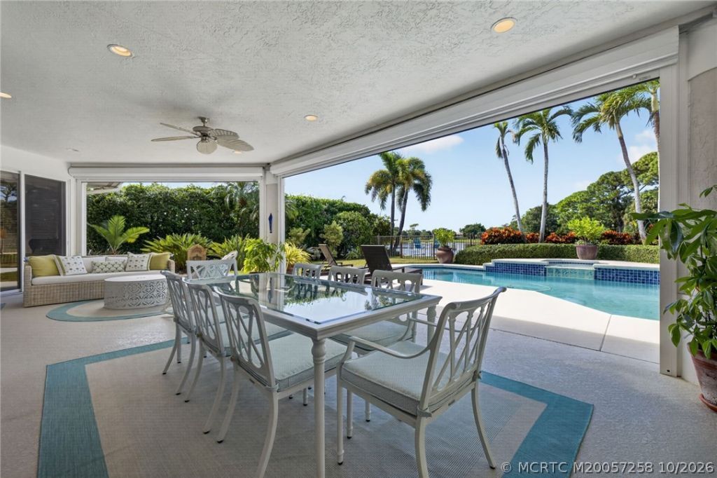 6600 SE Barrington Drive, Stuart, FL 34997 Photo
