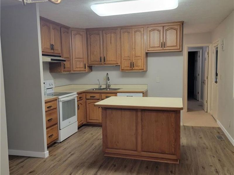 503 Pease Drive, New Carlisle, OH 45344 Photo 7
