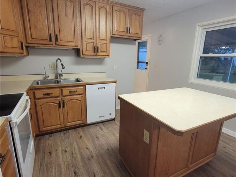 503 Pease Drive, New Carlisle, OH 45344 Photo 8