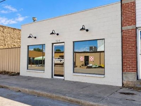 121 E Madison Street, Crescent, OK 73028