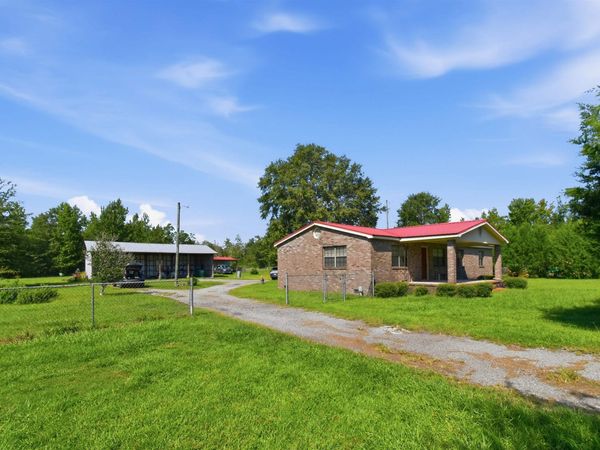 22104 N SR-71 , Altha, FL 32421