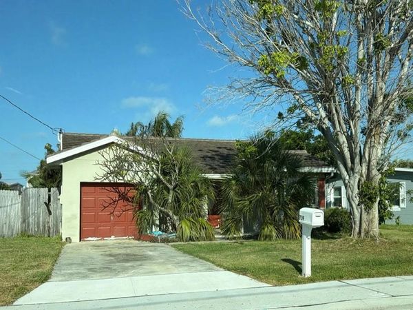 739 Pruitt Drive , Other Florida, FL 33708