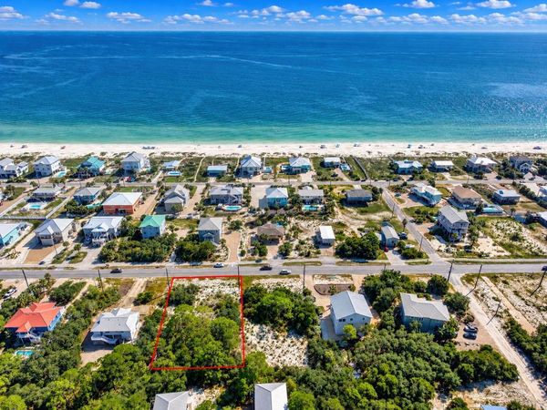 1025 E Gulf Beach Drive , St George Islan, FL 32328