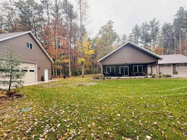 2426 LAKE ROAD, Junction City, WI 54443
