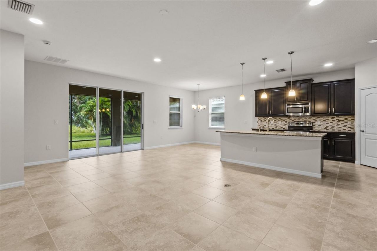 2924 Oriole Drive , Sarasota, FL 34243 Photo