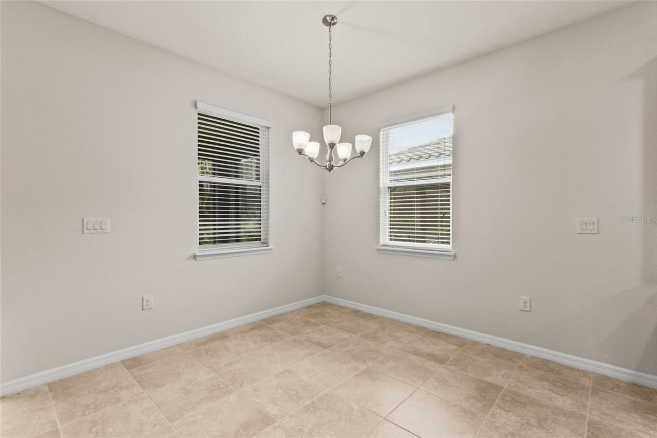 2924 Oriole Drive , Sarasota, FL 34243 Photo