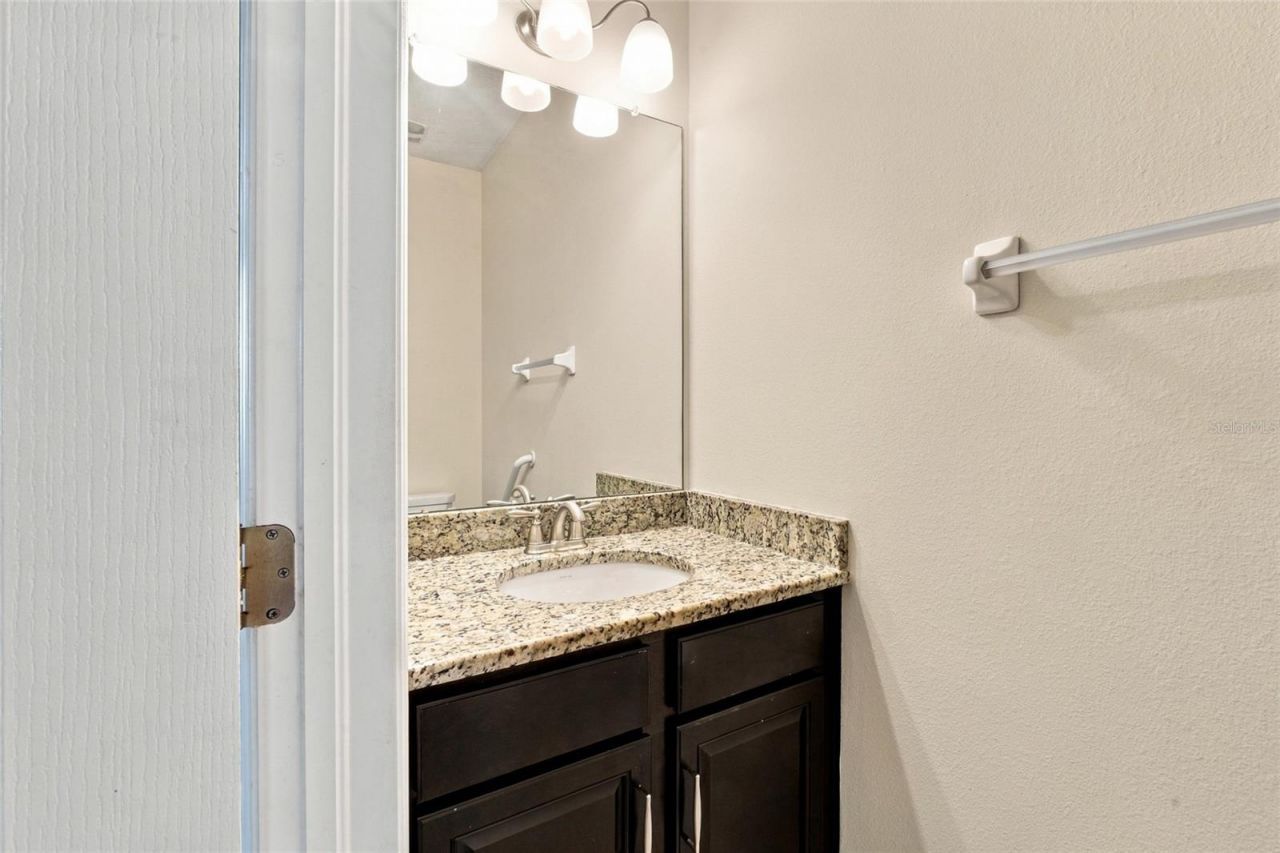 2924 Oriole Drive , Sarasota, FL 34243 Photo
