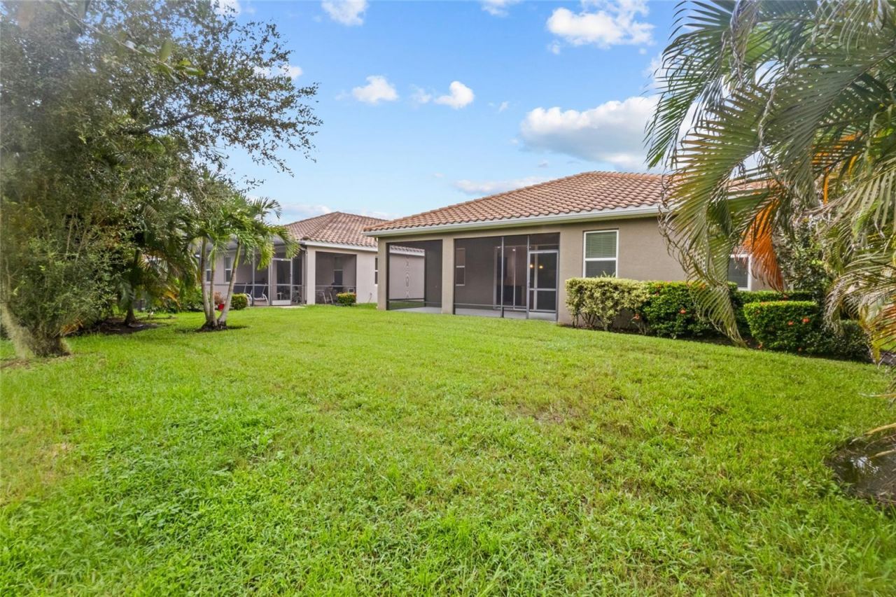 2924 Oriole Drive , Sarasota, FL 34243 Photo
