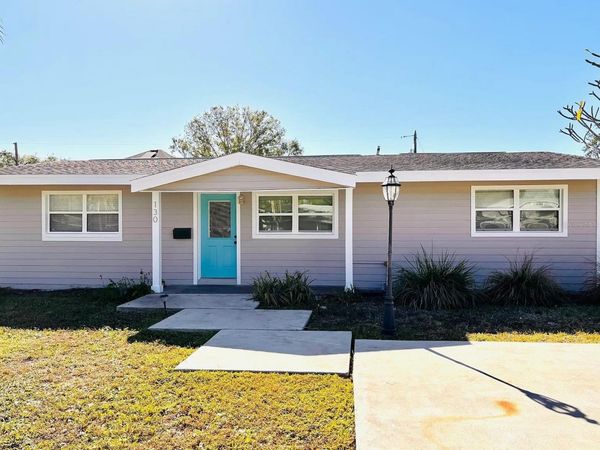 130 43RD AVENUE NE, ST PETERSBURG, FL 33703