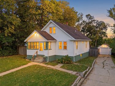 5040 Pratt Street, Omaha, NE 68104