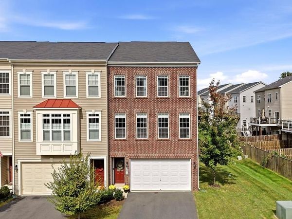 201 APSLEY TERRACE, PURCELLVILLE, VA 20132