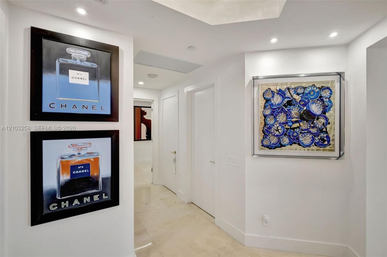 21200 Point Pl , Unit 1204, Aventura, FL 33180 Photo