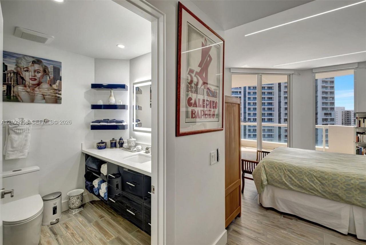 21200 Point Pl , Unit 1204, Aventura, FL 33180 Photo