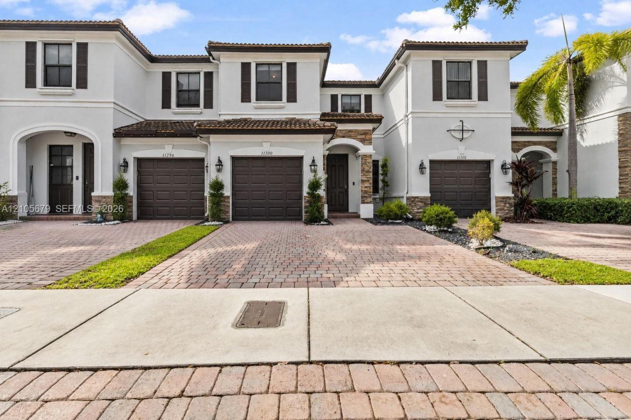 11300 NW 88th Ter , Doral, FL 33178 Photo