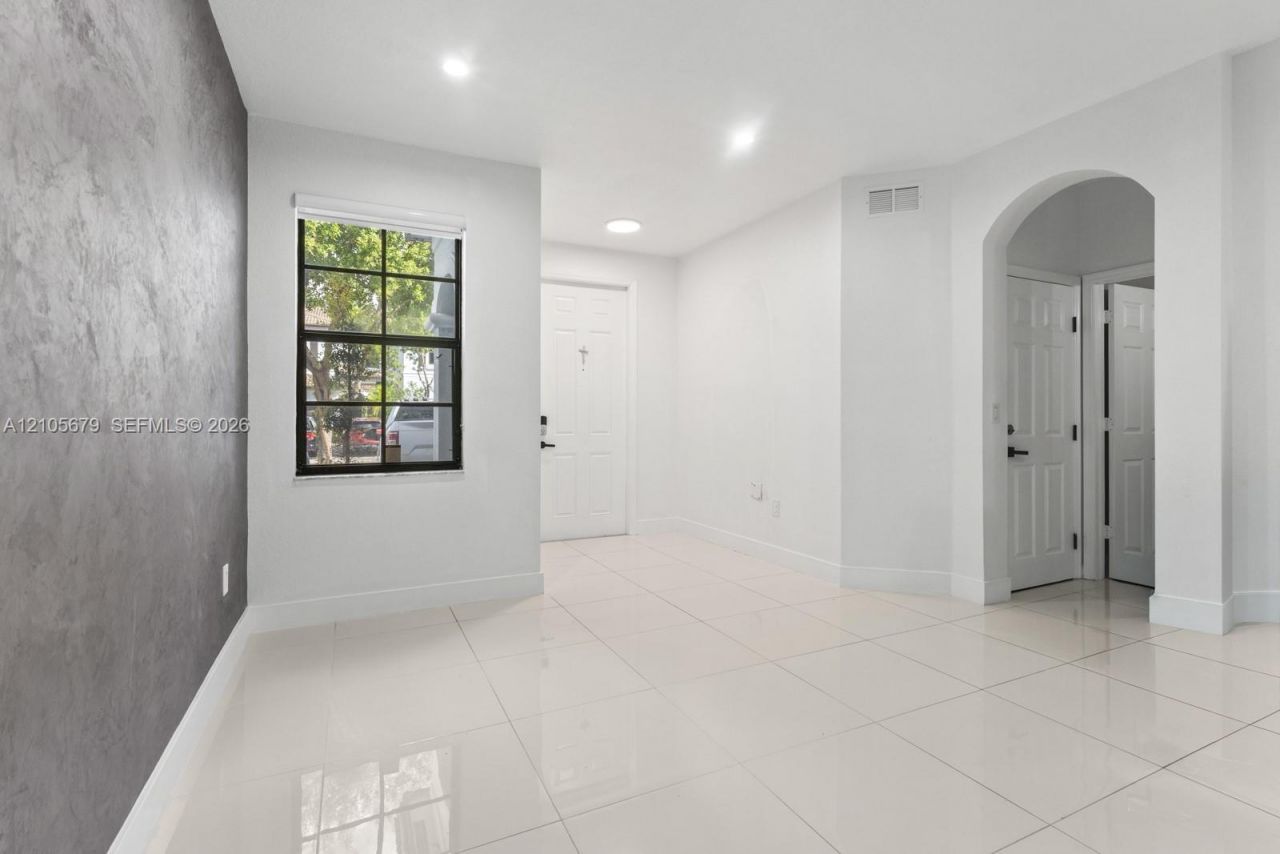 11300 NW 88th Ter , Doral, FL 33178 Photo