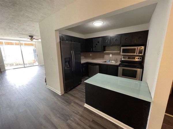 7300 NW 17th St , Unit 421, Plantation, FL 33313