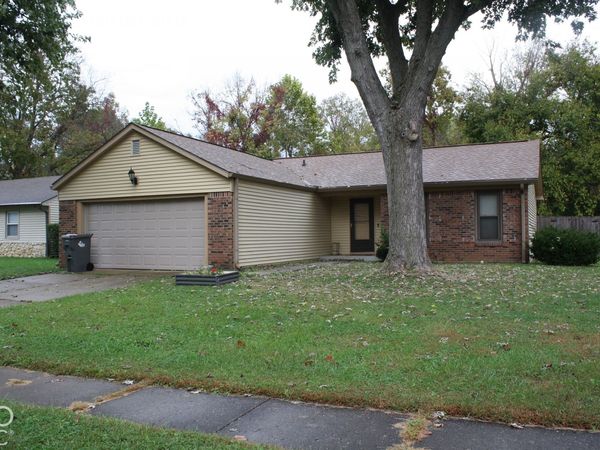 7509 Venetian Way, Indianapolis, IN 46217