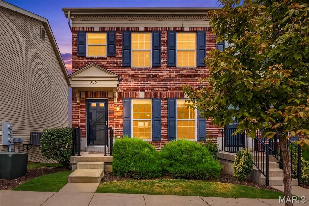 305 Willott Square Drive, Saint Peters, MO 63376 Main Photo