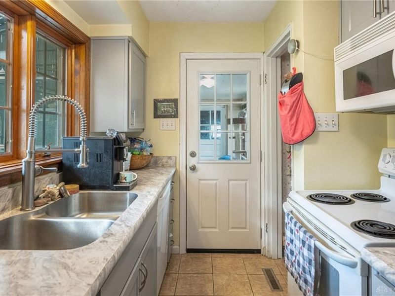 760 Orchard Drive, Kettering, OH 45419 Photo 11