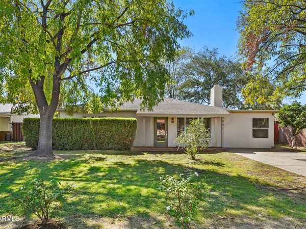 807 E LAMAR Road, Phoenix, AZ 85014