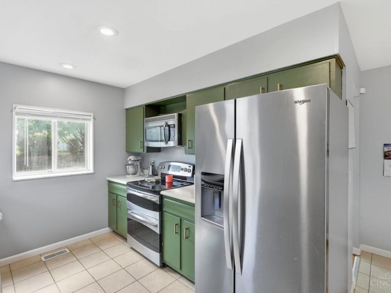 2495 Fulbourne Drive, Colerain Township, OH 45231 Photo 12